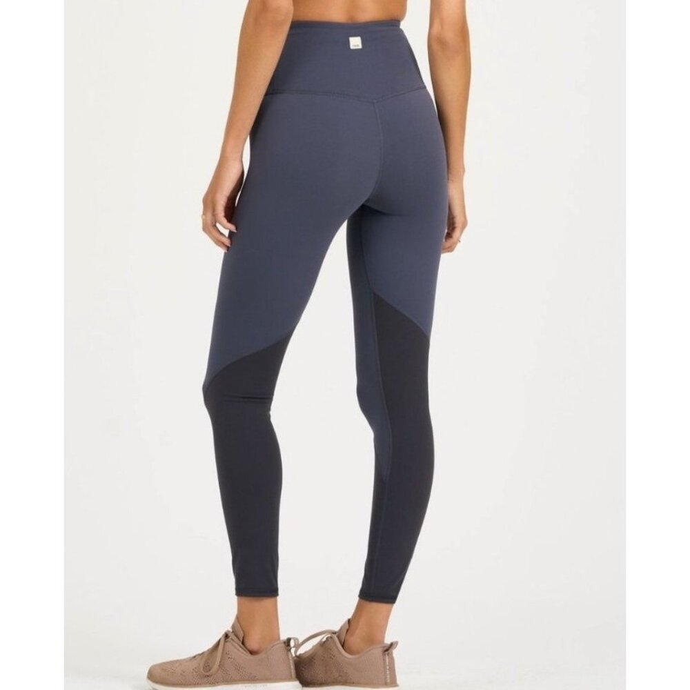 Vuori Women’s Leggings‎ Size Large – Blue Gray Colorblock High Rise 7/8 Leggings